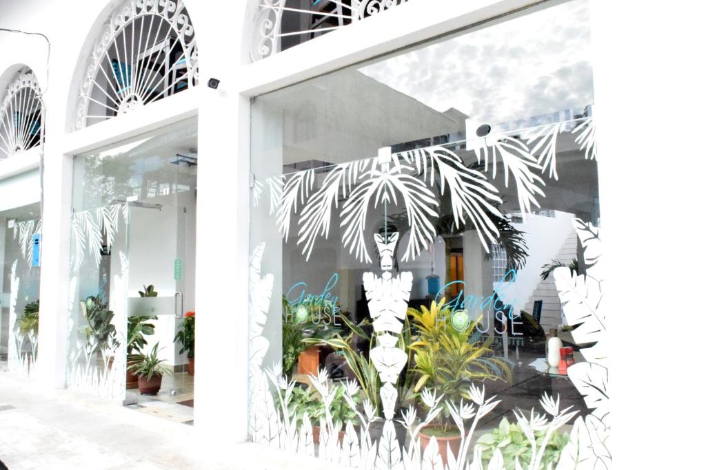 Hotel Jungle House photo