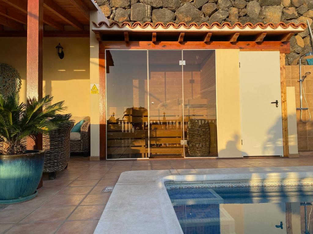 Villa Avalon Lovely 3 Bedroom Villa Private Heated Pool - 4