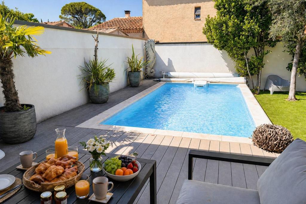 Villa HARMONIE Pool & Walk to Town L'Isle-sur-la-Sorgue - 2