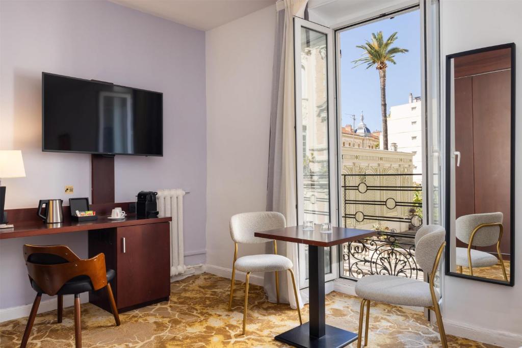 Best Western Plus Hôtel Brice Garden Nice - 4