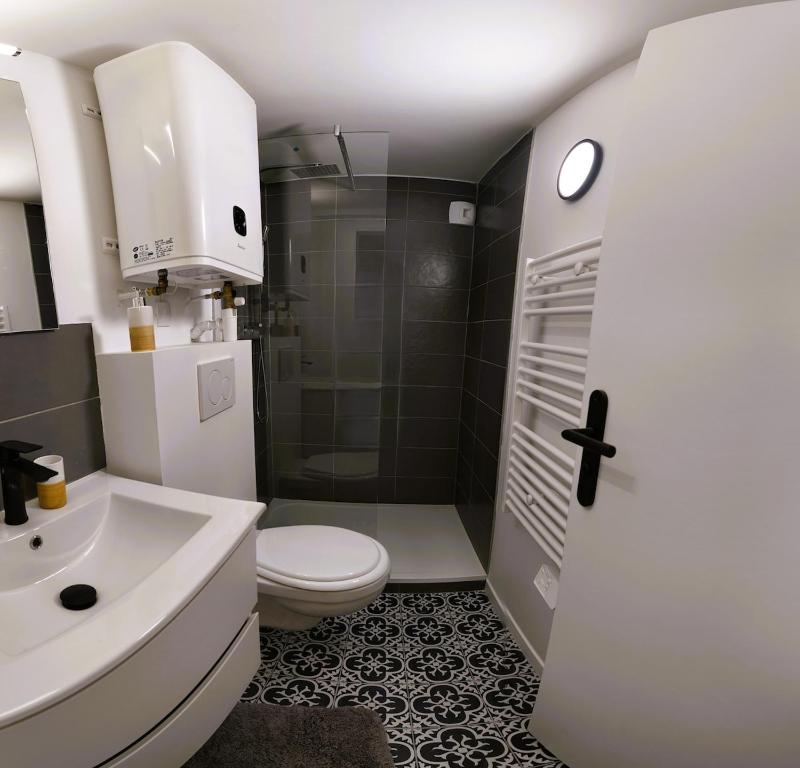 Le studio du square, au coeur de la ville - 4
