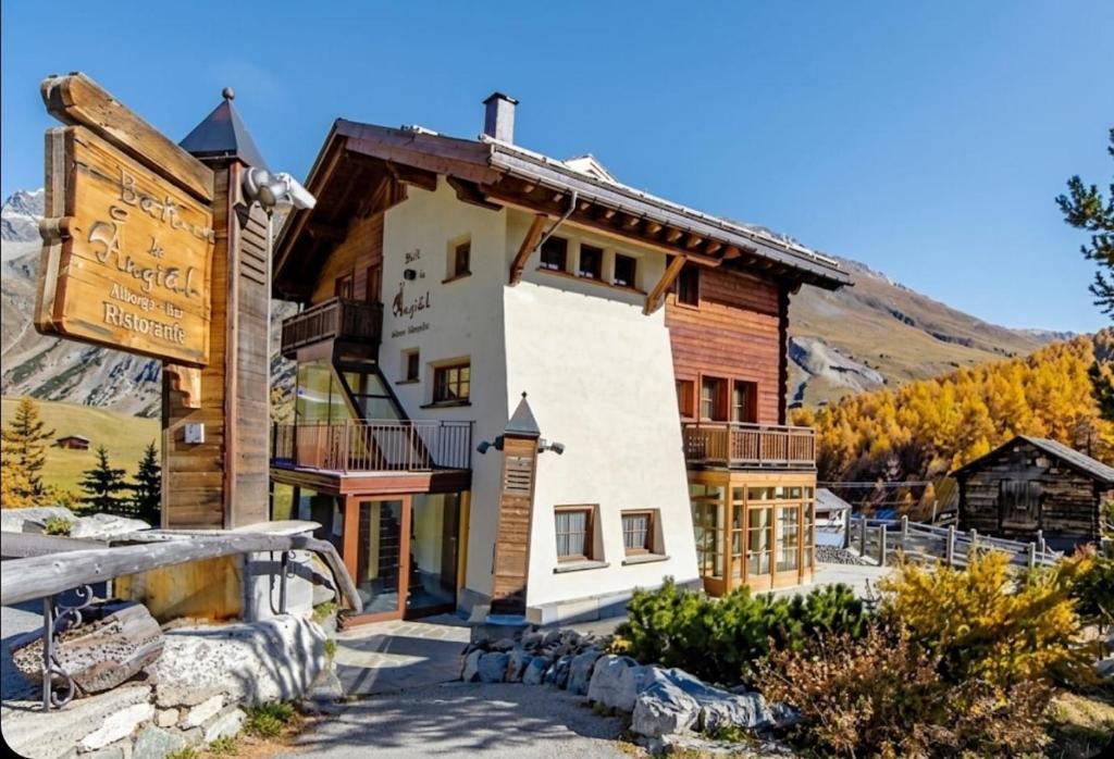 Hotel Bait de Angial - 1