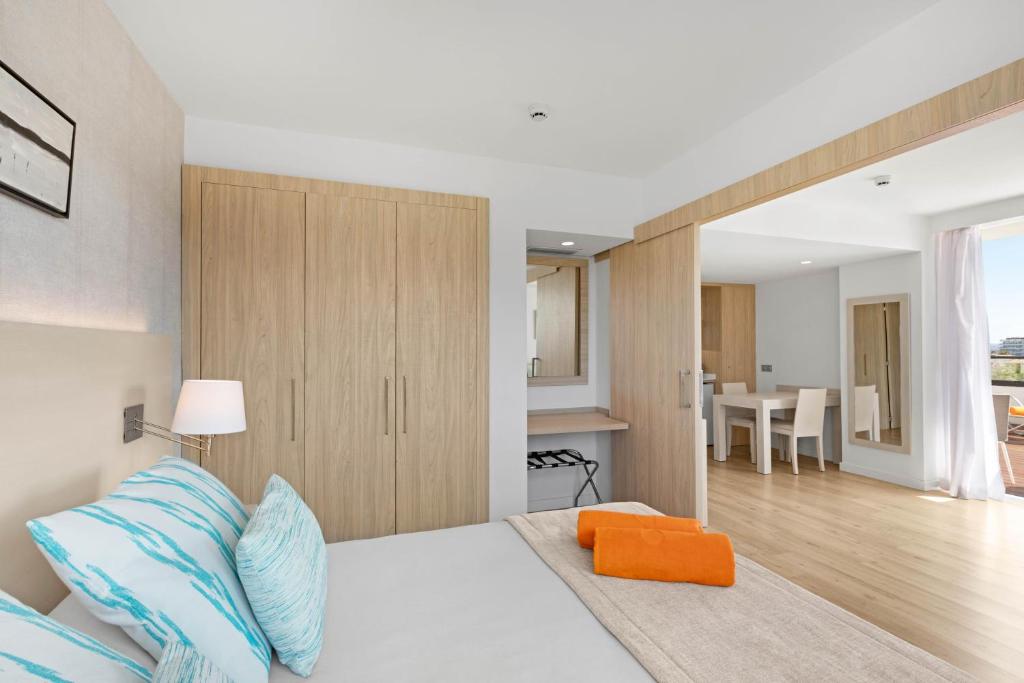 VIVA Eden Lago — Hotel rooms in Alcudia, Balearic Islands