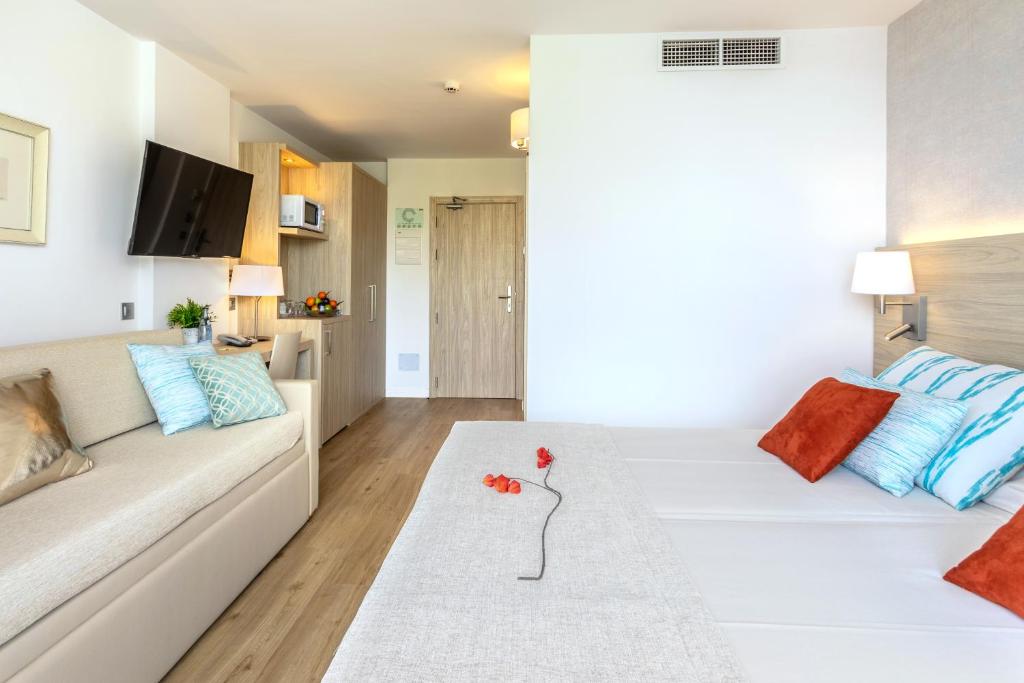 VIVA Eden Lago — Hotel rooms in Alcudia, Balearic Islands