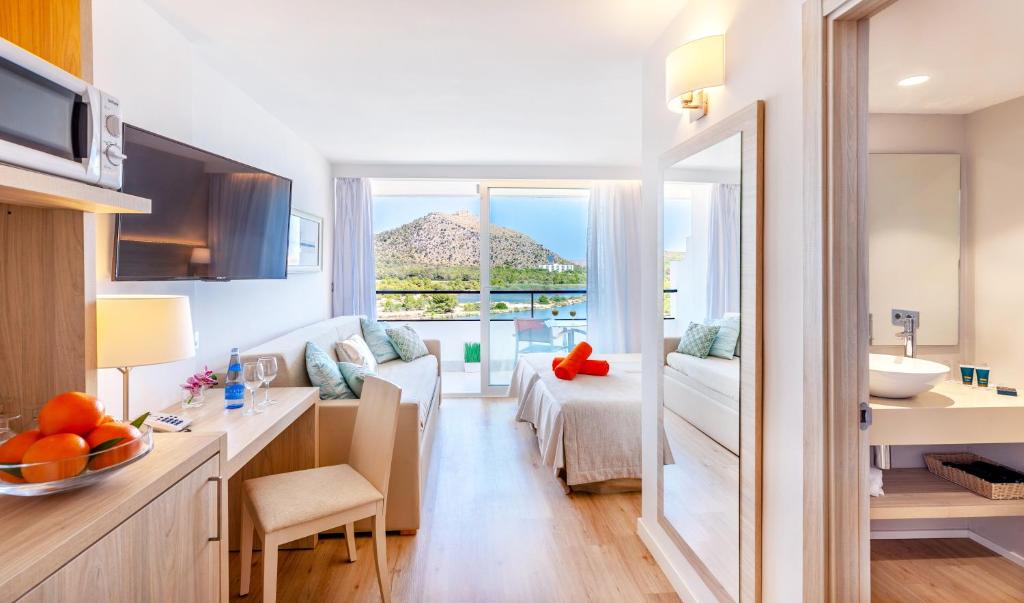 VIVA Eden Lago — Hotel rooms in Alcudia, Balearic Islands