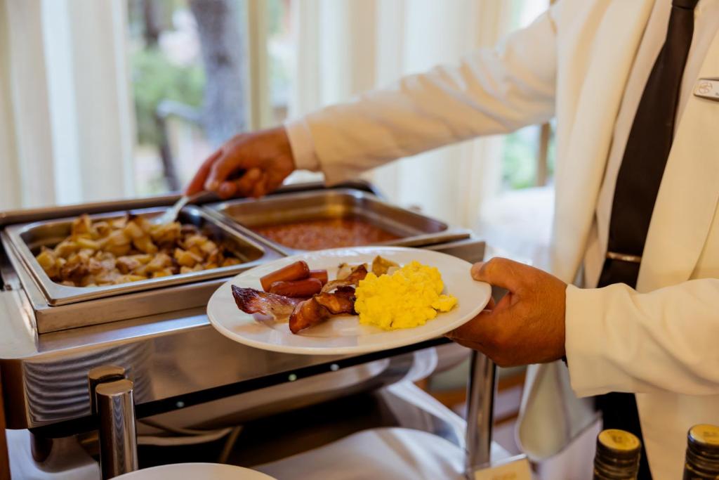 Grand Hotel Cesare Augusto — Restaurant & bars in Sorrento, Campania