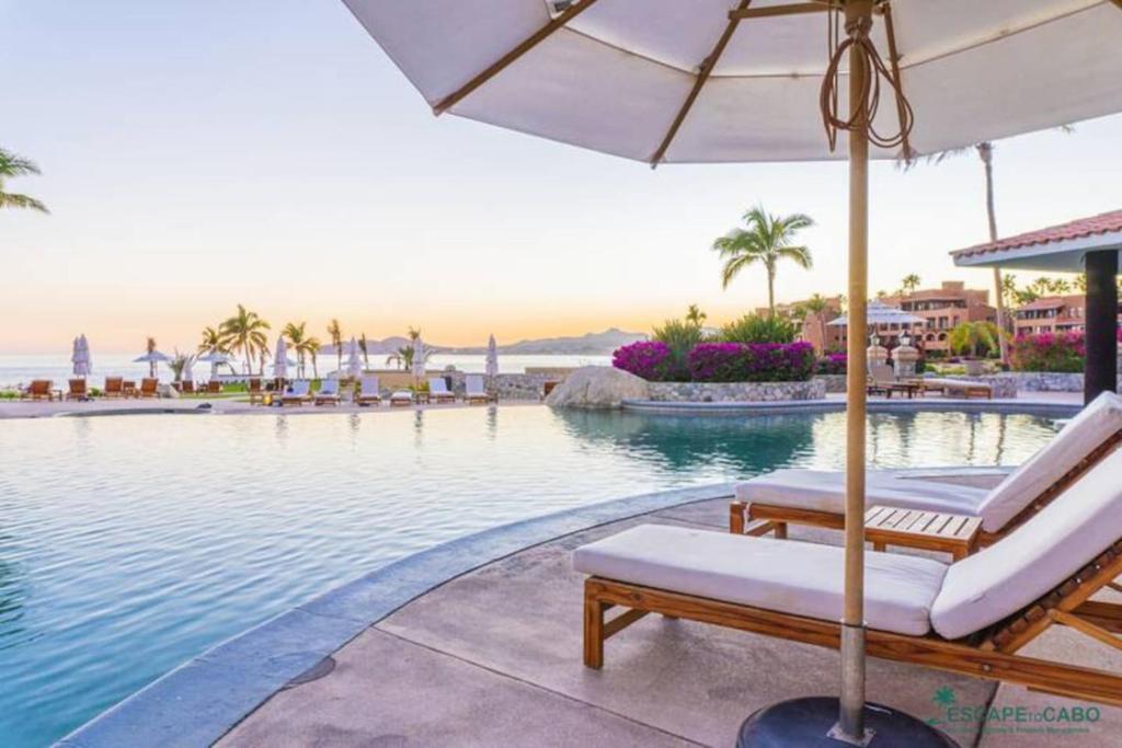 Casa del Mar Dorado 202 1BR Condo Beachfront - 1