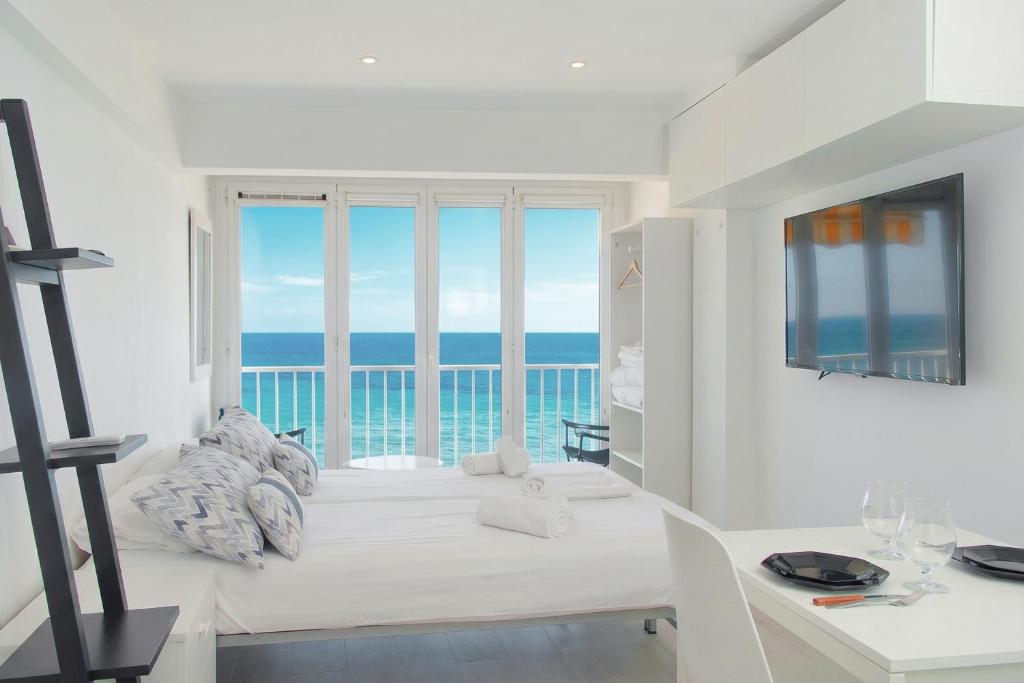 WELCS ESTUDIO 349 PDA frente al mar - 1