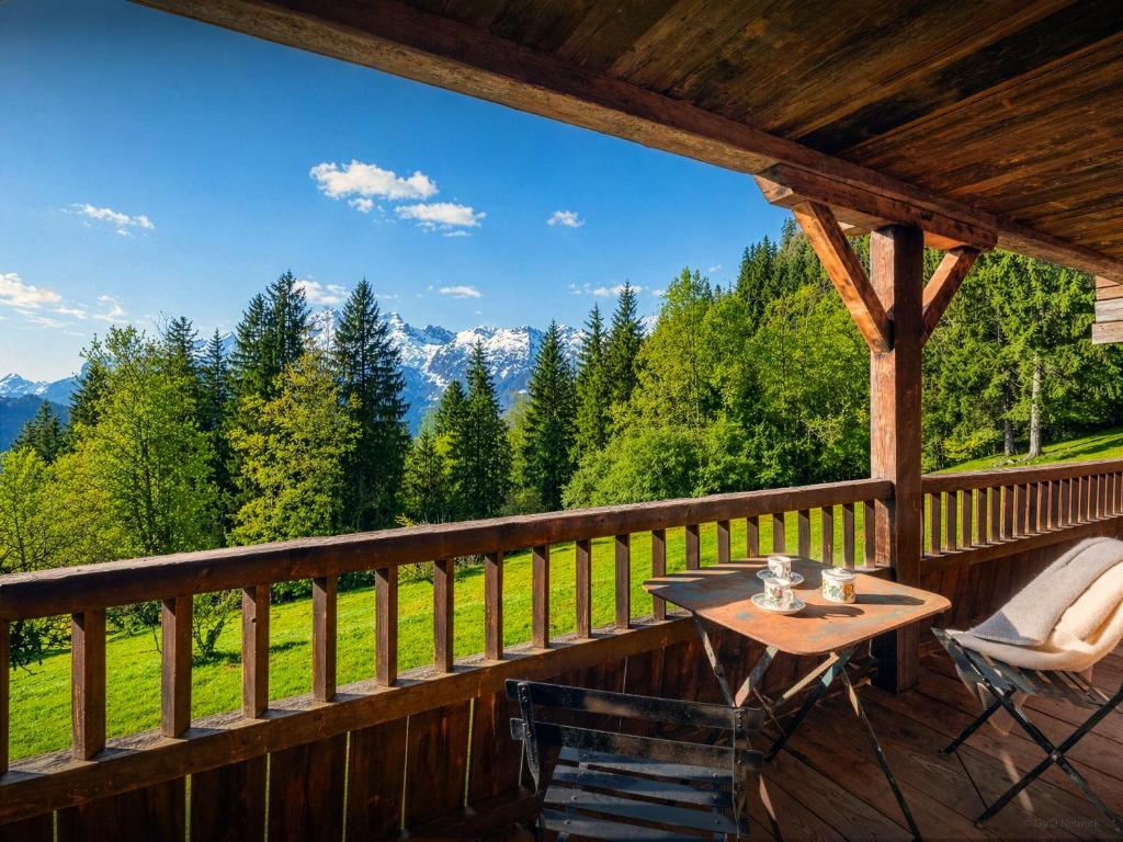 Chalet Le Bouchat - OVO Network - 2