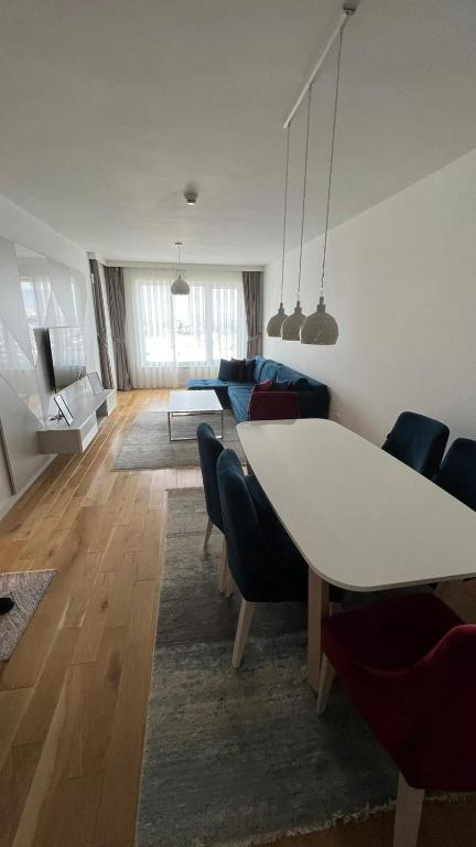 River walk apartment - 3