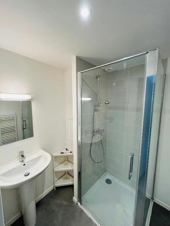 Suite Moderne au coeur de Reims We Live In R 303 - 4