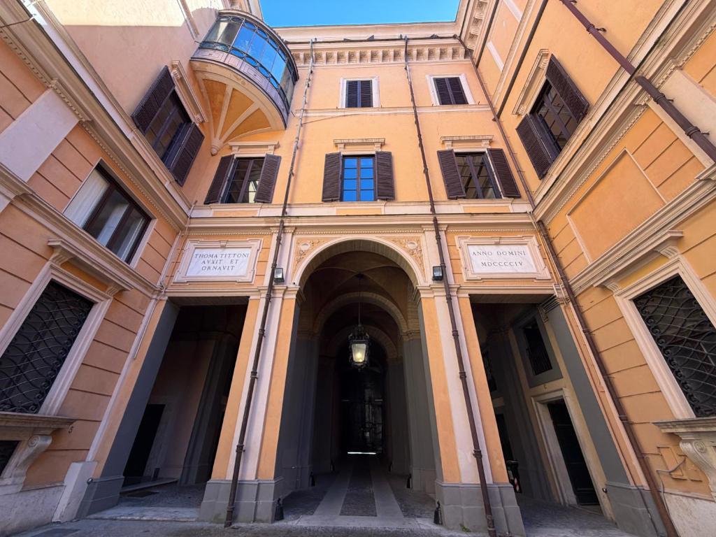 Trevi Ducal Palace III - 1