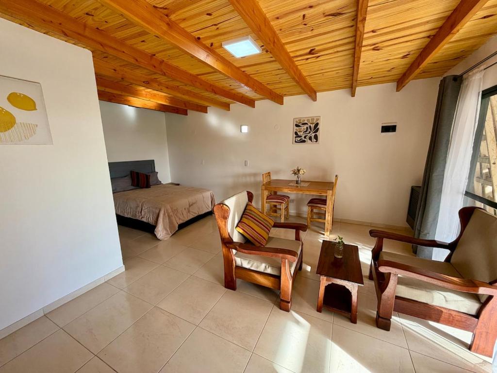 Brand new! Private garden, 10min from downtown - 5