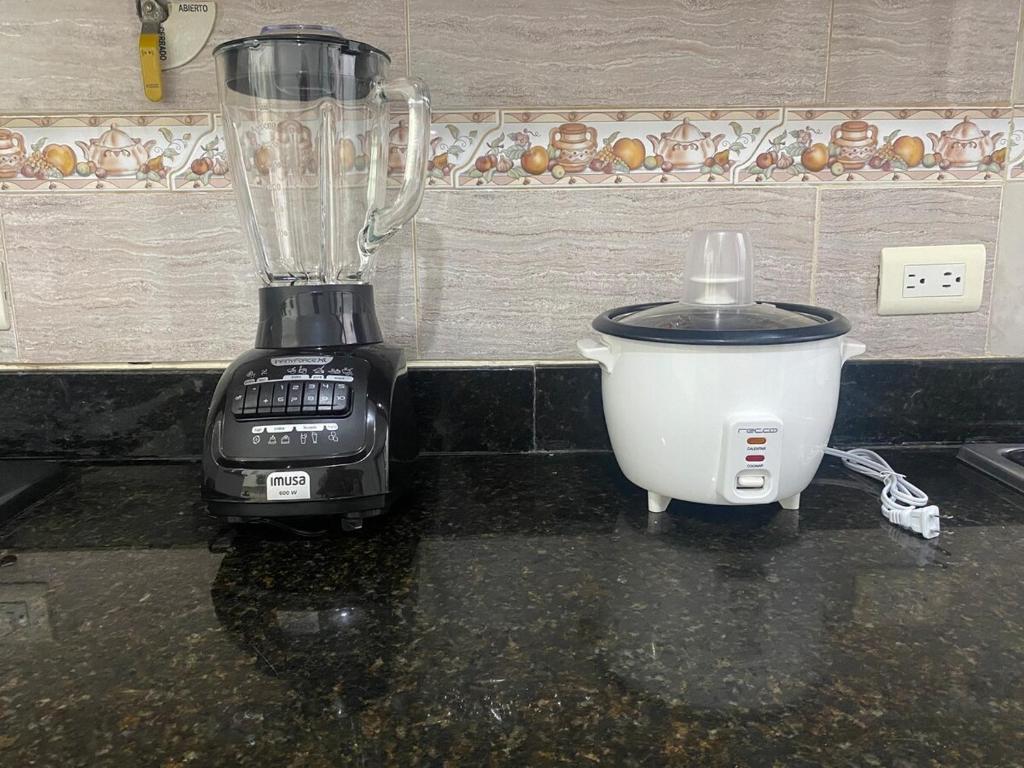 Spacious and bright Wi-Fi 400 Good location Laureles - 2