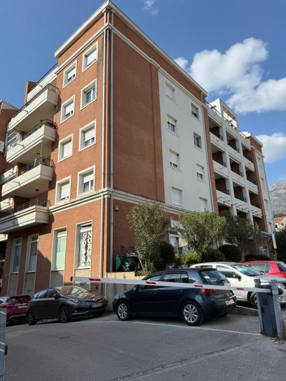 Comfort Apartment Budva Near Kuzina with Parking - 3