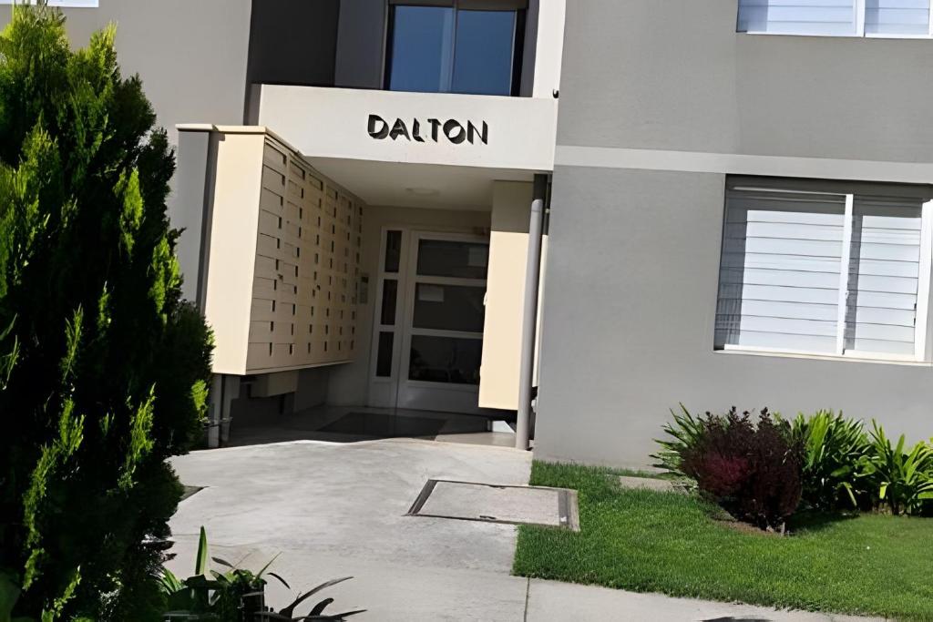 Depto. en Condominio Marconi, estacionamiento/wifi - 1