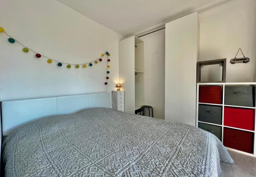 Perfect location for this bright apartment - 3