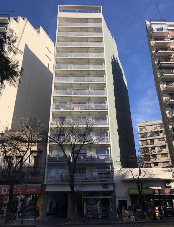 Excelente edificio en Palermo con piscina climatizada abierta de septiembre a abril y cocheras - 2