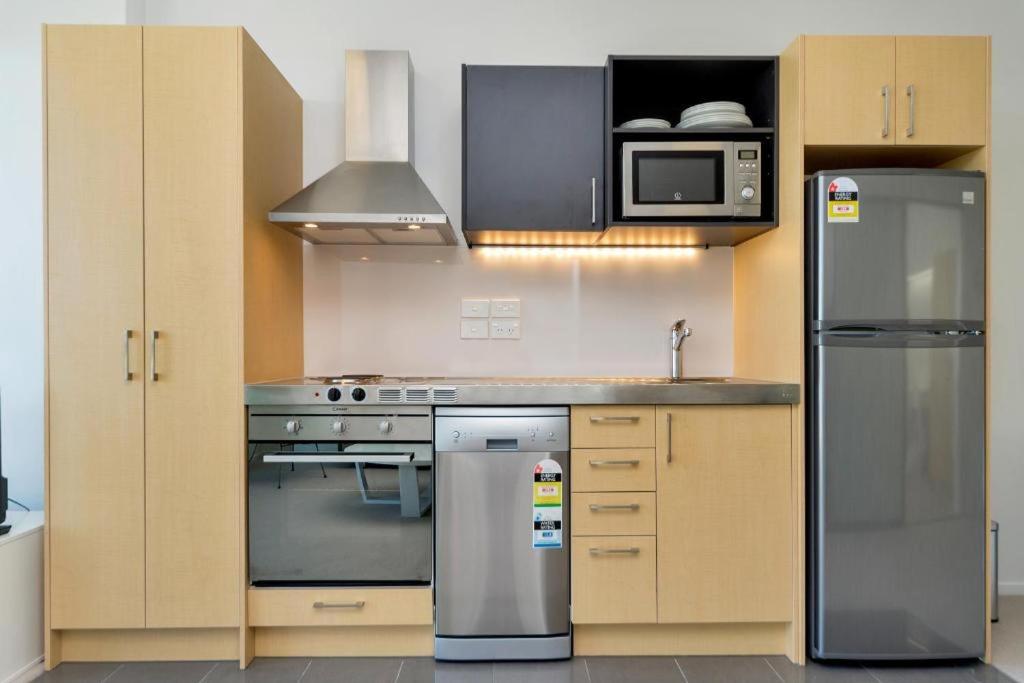 Kitchen, MCentral Apartments Manukau in Auckland