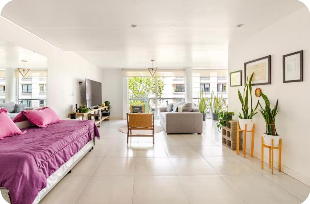 "Experiencia Premium en Piso Barrio Güemes con dos Suites y dos cocheras" - 1