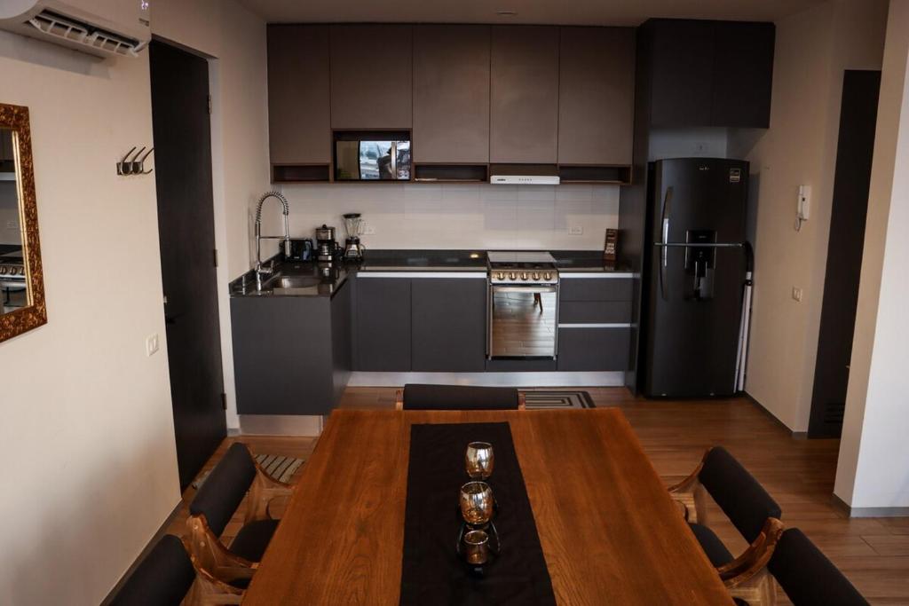 Amazing view 7th Floor, 2 Bed Room, 2 Bath - 4