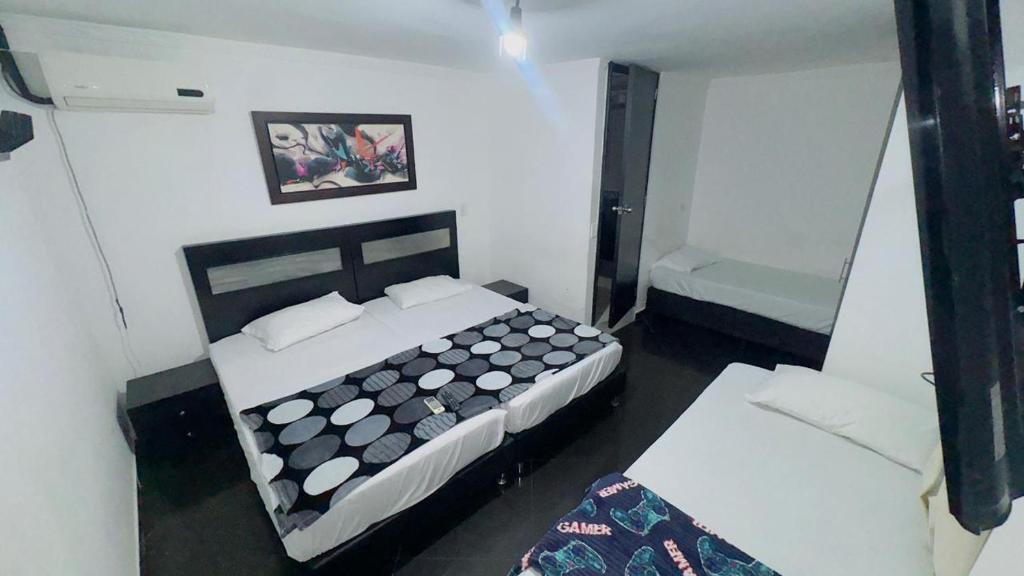 Hotel Praga Medellin - 3