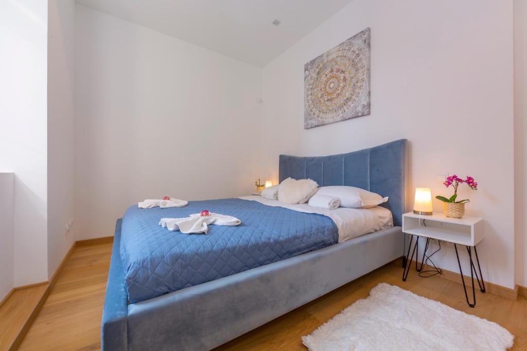 Heart of Lugano Apartment with Balcony - Happy Rentals - 5