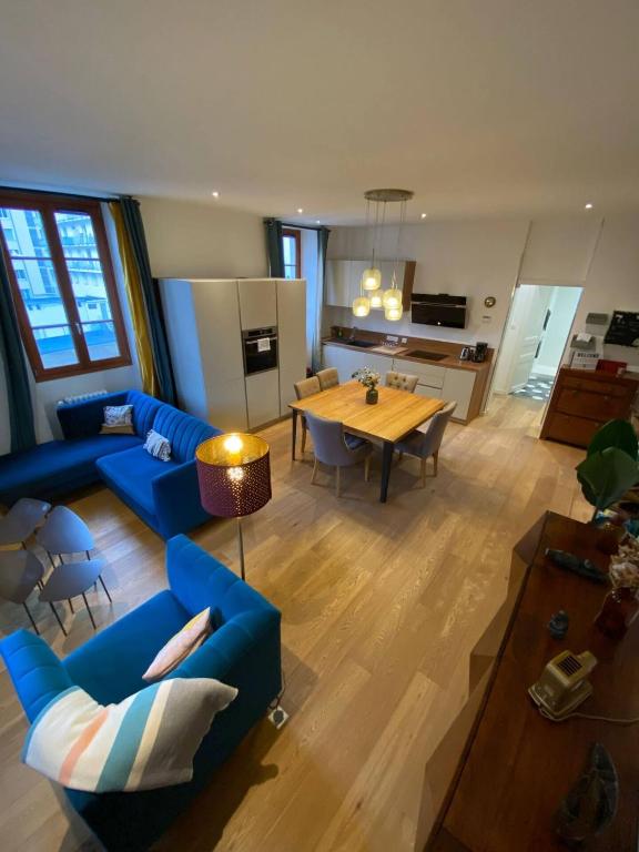 Quiet 2-bedroom apartment, parking, 5-minute walk - 4