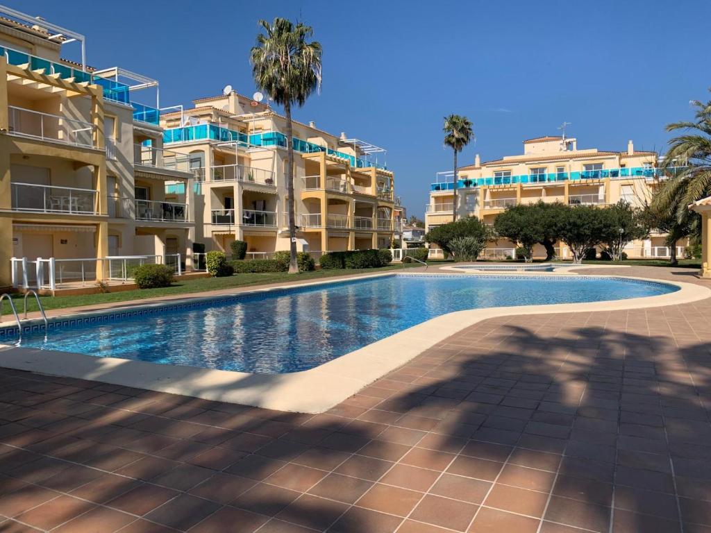Two-bedroom Penthouse Apartment Next to the Sea - 1