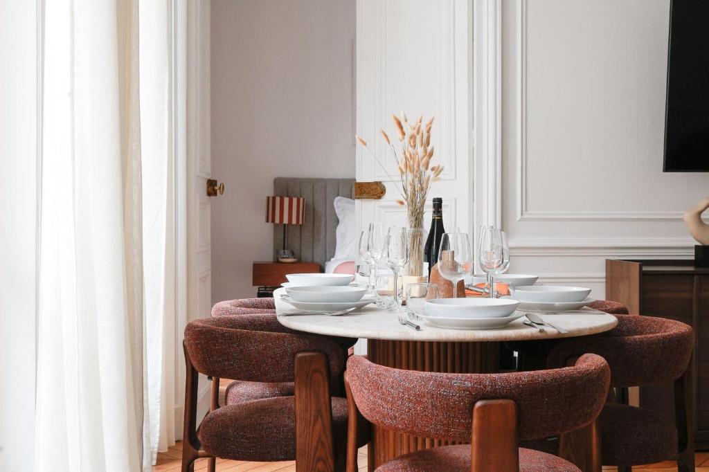 307-Suite Serbie - Superbe Appartement à Paris - 4