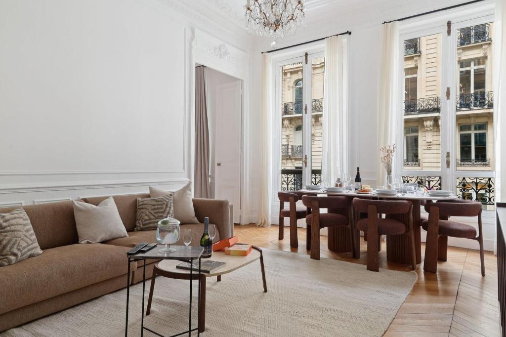 307-Suite Serbie - Superbe Appartement à Paris - 2