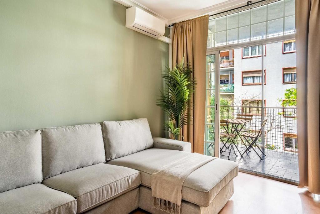 The Collection Barcelona - Plaza España 4BD 2BTH with terrace for families - 2