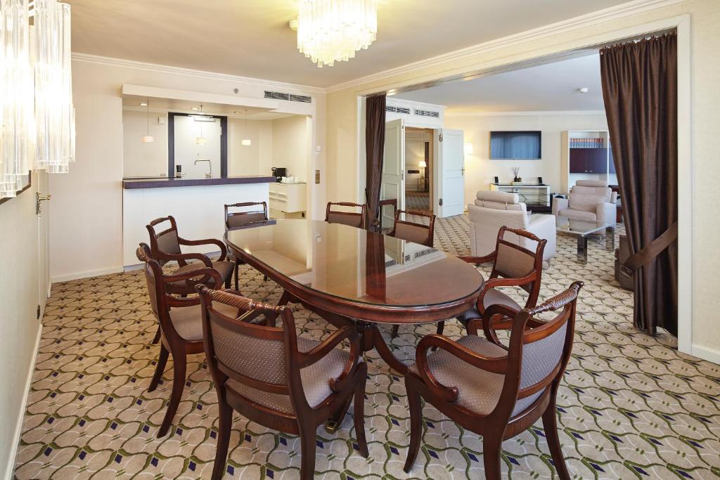 Clayton Hotel Düsseldorf City Centre