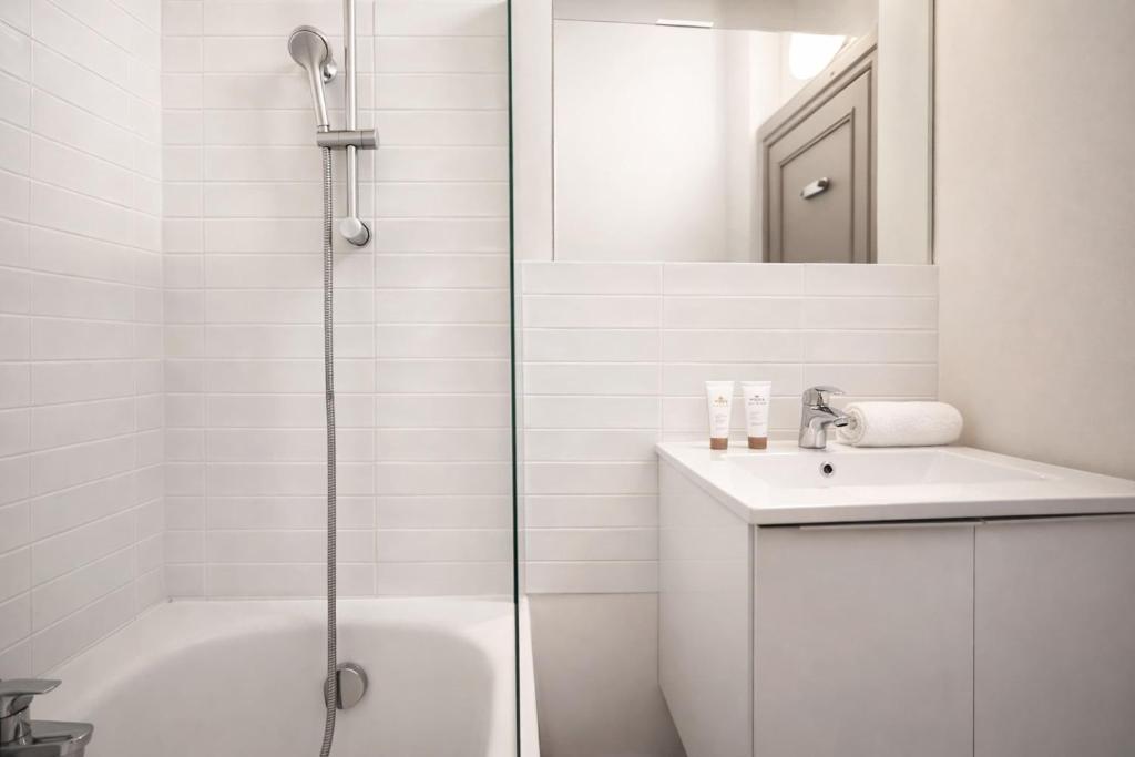 Eiffel Tower - Premium family flat with lift - 3