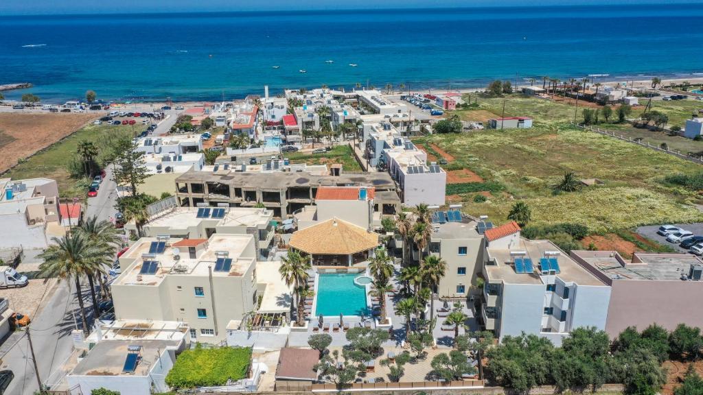 Nana Angela Apartments — Swimming pool in Hersonissos