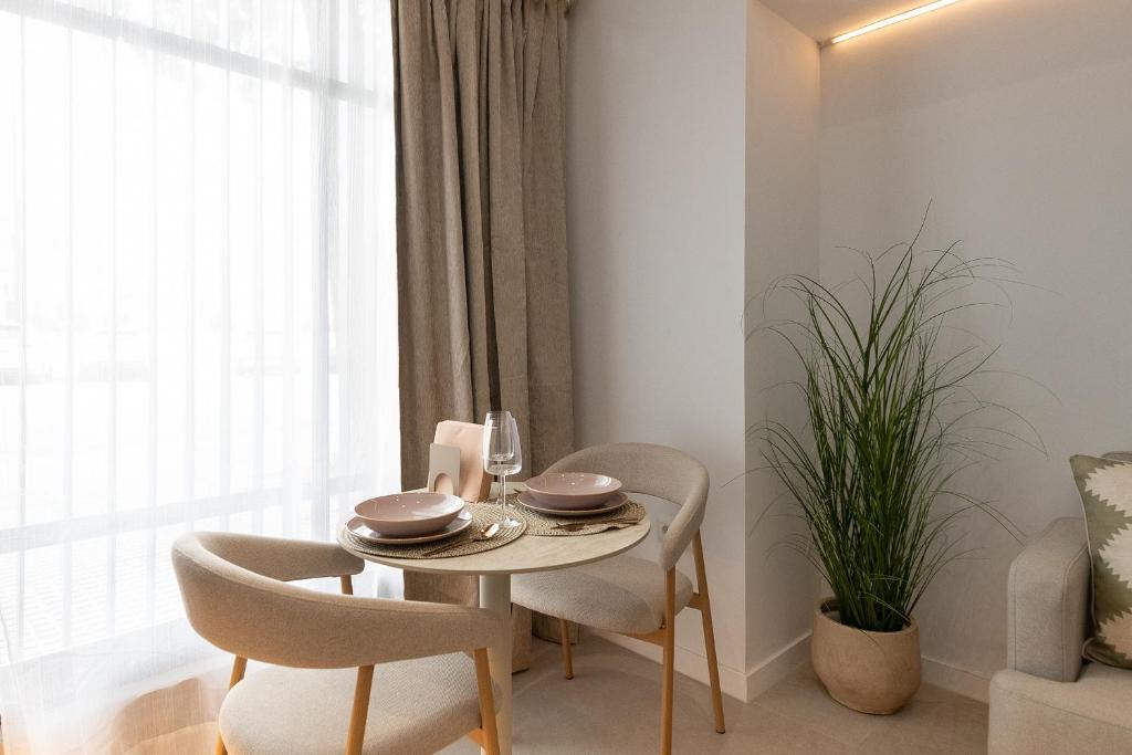Málaga URBAN OASIS Apartment Jacuzzi - by N&N Luxe Properties - 4