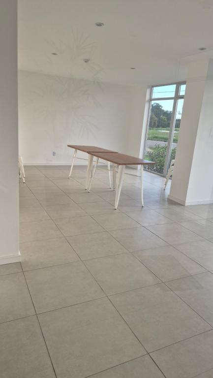 Apartamento moderno a estrenar frente a Atlántico shoping - 3