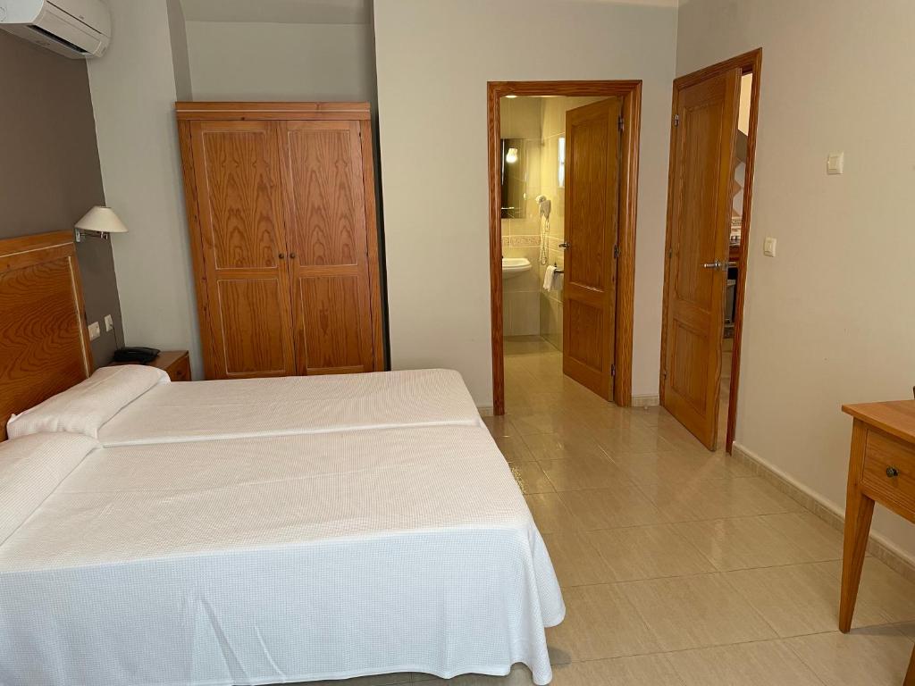 Aparthotel Bahia Pinosol - 5