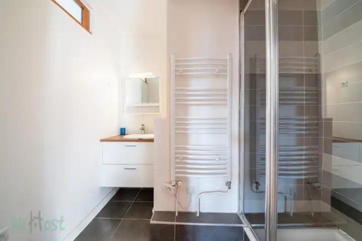 WeHost - Rivet - Vue panoramique sur Fourvière – Balcon & Parking - 5