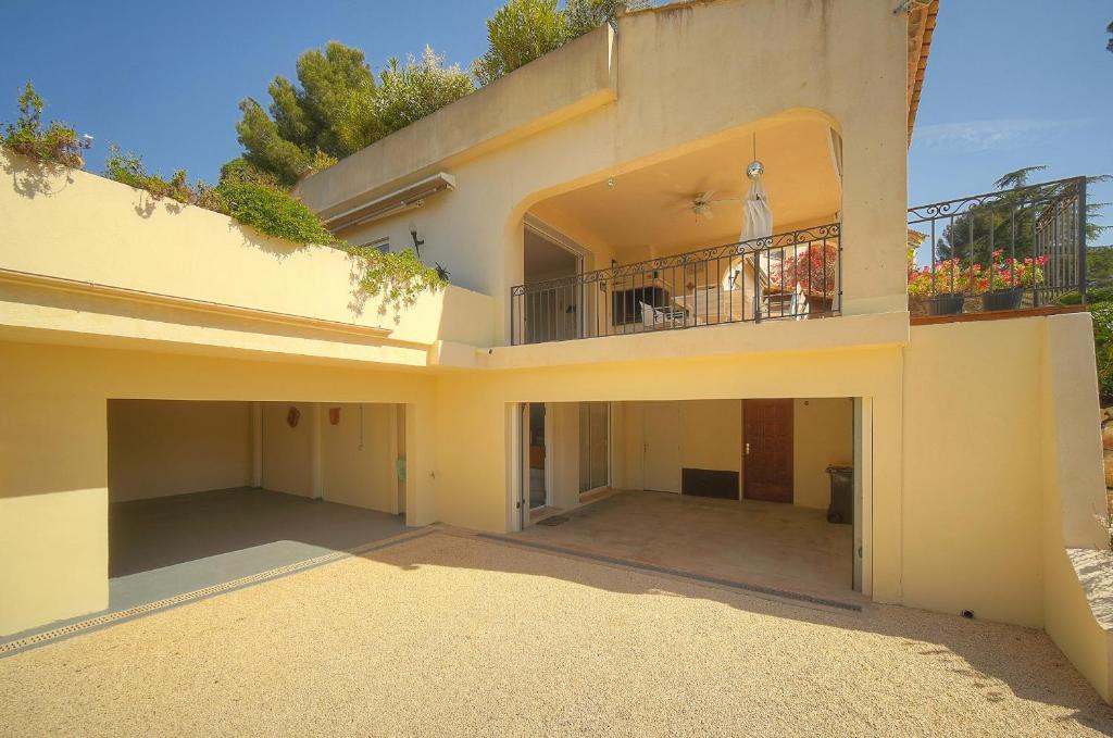 FRGK Villa Claude Juan-les-Pins Luxury Stay with Pool & Ultra-Fast Wi-Fi - 5