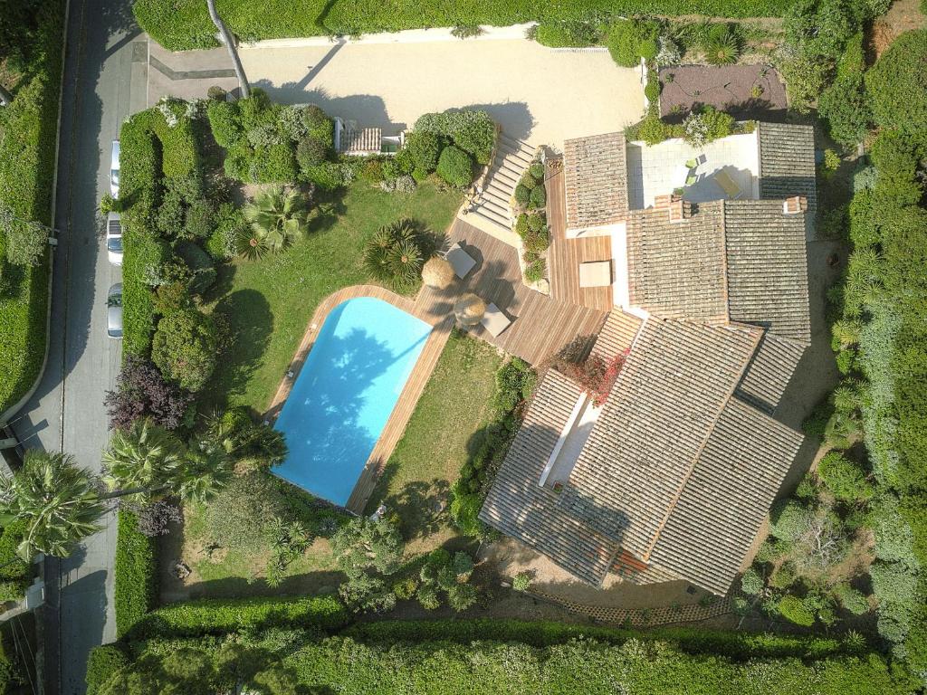 FRGK Villa Claude Juan-les-Pins Luxury Stay with Pool & Ultra-Fast Wi-Fi - 4