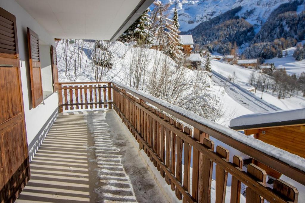 Leukerbad Nordic Retreat with Free Parking - 2