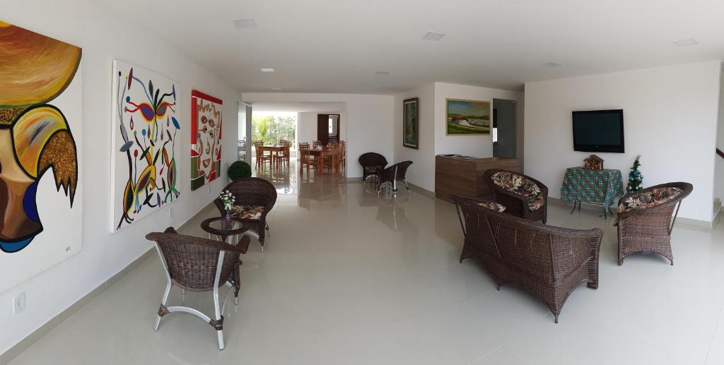 Shared lounge/TV area, Pousada Xerxes in Arraial do Cabo