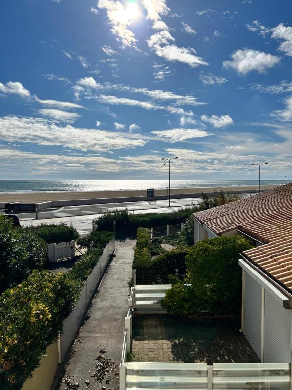 Appartement T2 face a la mer avec parking - 5