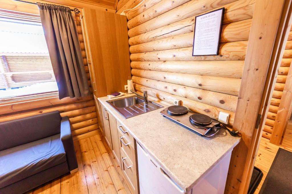 Kitchen, Brimnes Hotel & Cabins in Olafsfjordur