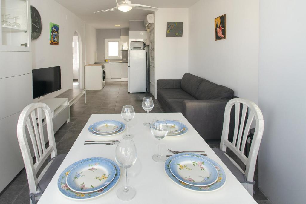 WELCS APARTAMENTO 352 EMP con piscina comunitaria - 2