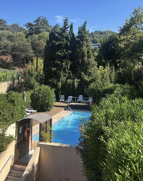 2 pièces climatisé dans résidence avec piscine - 1
