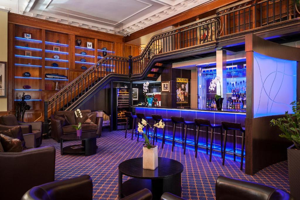 Bar/lounge