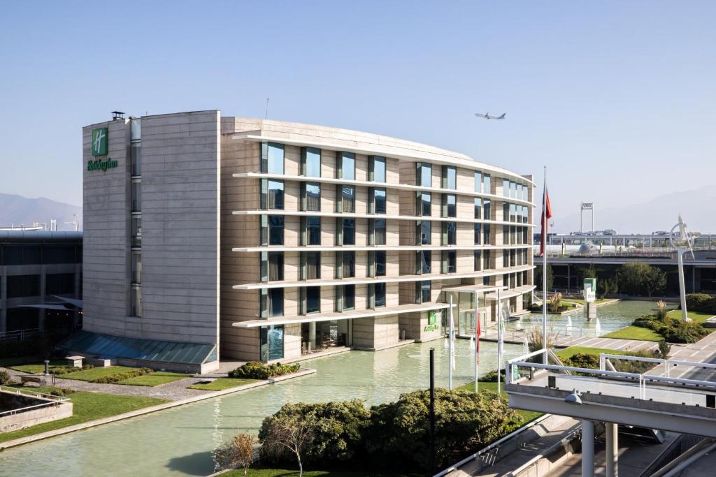 Holiday Inn Santiago - Airport Terminal by IHG - 1