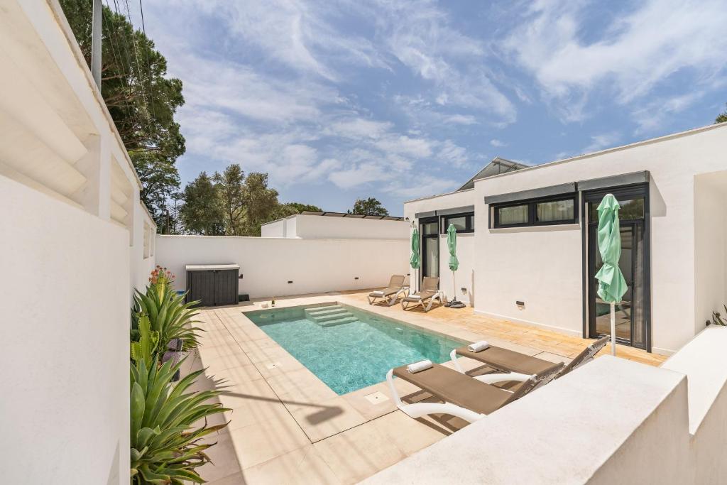 Casa Gerda modernes Haus mit Pool, ACs und Heizung, strandnah - 4